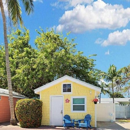 Tropical Cottages Marathon Exteriör bild