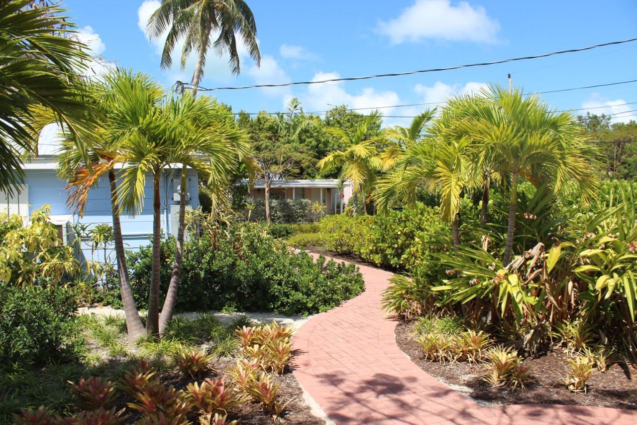 Tropical Cottages Marathon Exteriör bild