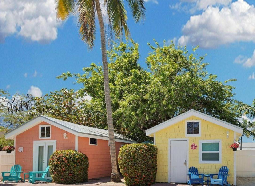Tropical Cottages Marathon Exteriör bild