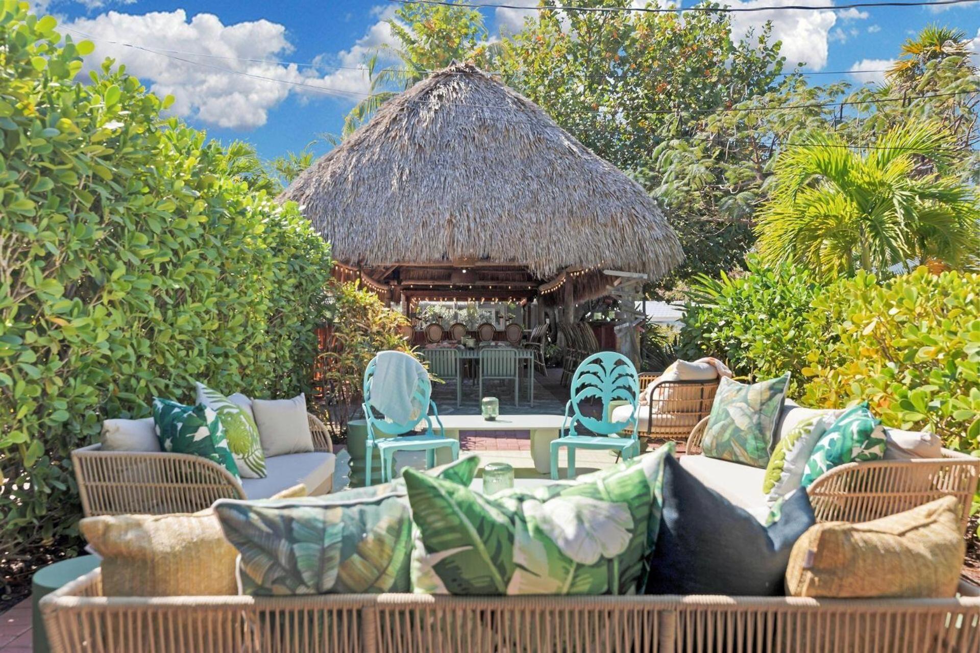 Tropical Cottages Marathon Exteriör bild